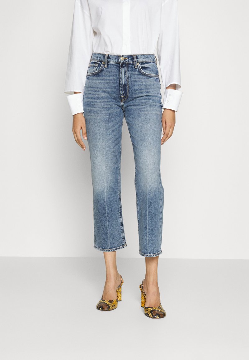 Low Rise Flare in Chamberlain | 7 For All Mankind