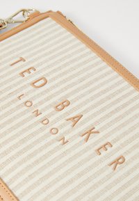 Ted Baker HAYSS STRIPED POUCH - Pikkulaukku - camel