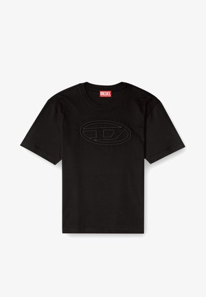 T-shirt in cotone nero con scollo rotondo e grande logo Diesel in rilievo al centro. Maniche corte e orlo dritto.