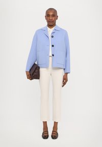 WEEKEND MaxMara SALE - Īss mētelis - light blue