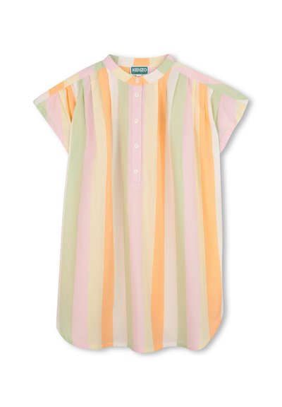 Blouse à manches courtes avec boutons, rayures verticales pastel en orange, rose, crème et vert, avec un col rond et une étiquette Kenzo.
