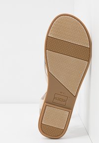 TOMS Sandales tongs - white