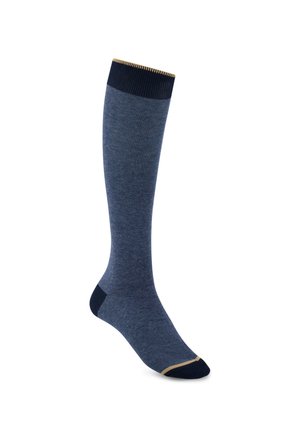 Enkele kniekous in blauw met een donkerdere blauwe boord, hiel en teen, en een dunne beige streep op de bovenrand en teen.