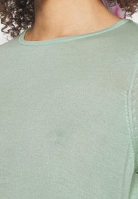 Vero Moda Tall Strickpullover - green