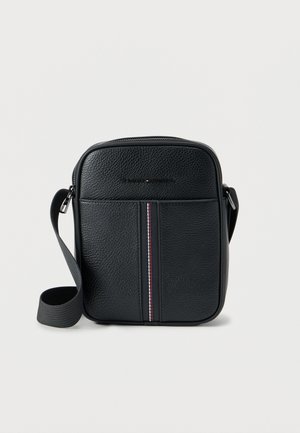 Cross body bag - black