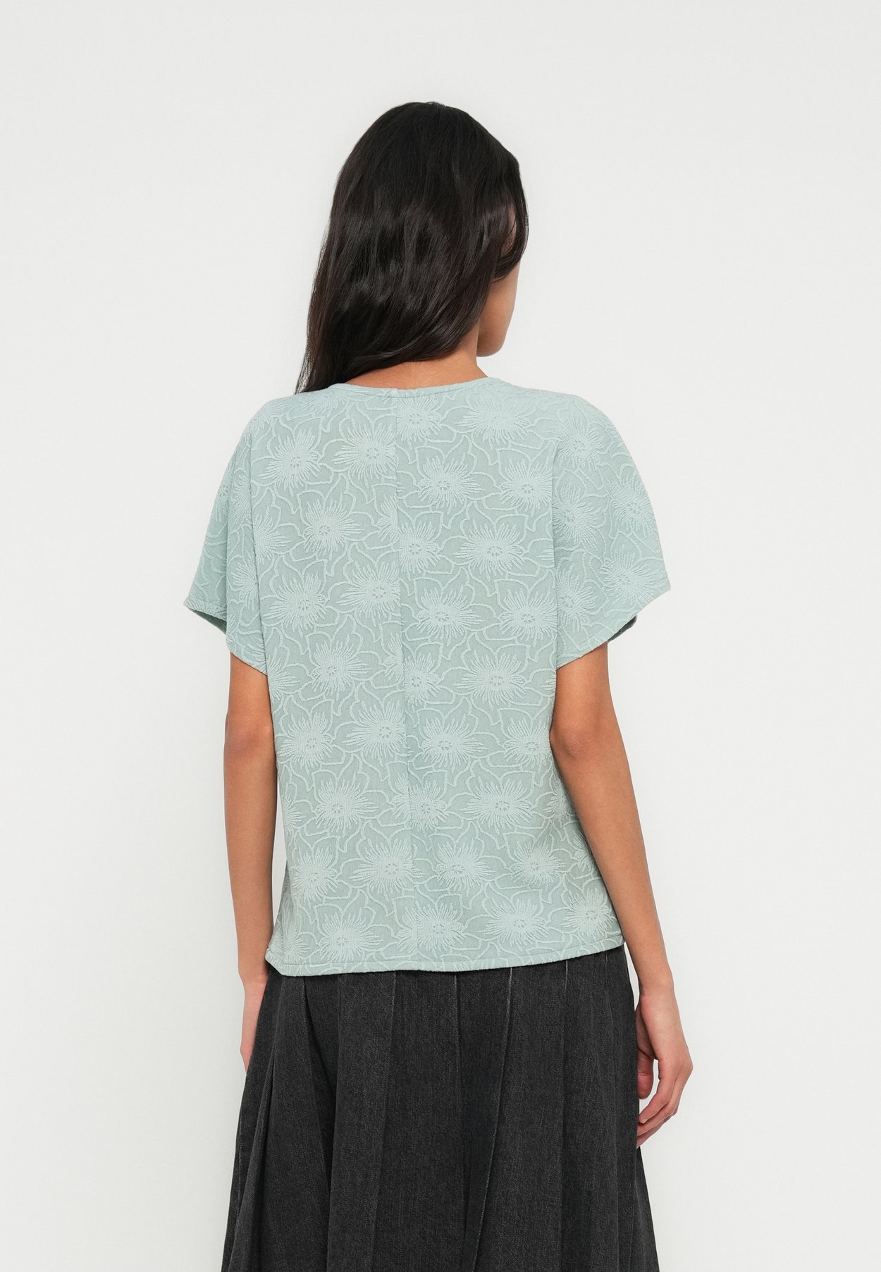 ONLVELMA LOOSE O NECK