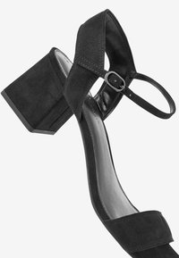 Next SIMPLE  - Sandaalit nilkkaremmillä - black textile