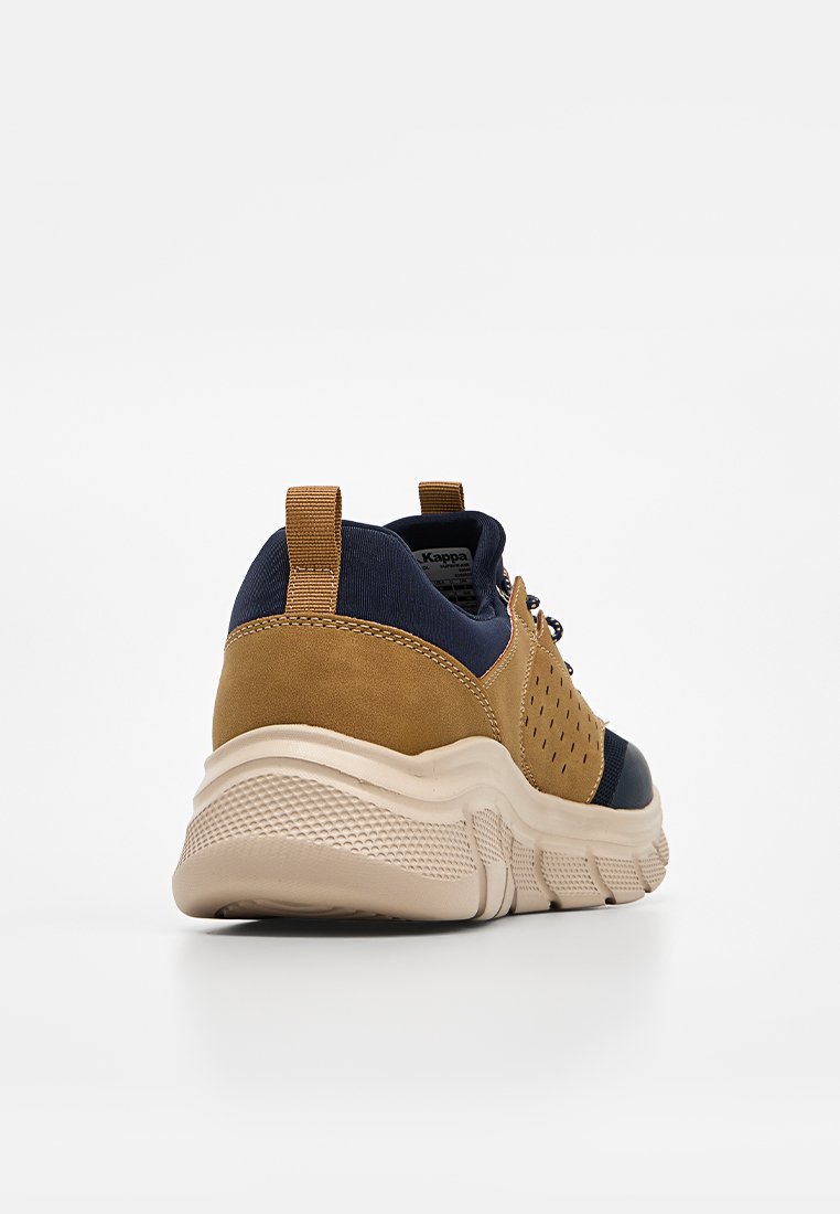Sneaker low