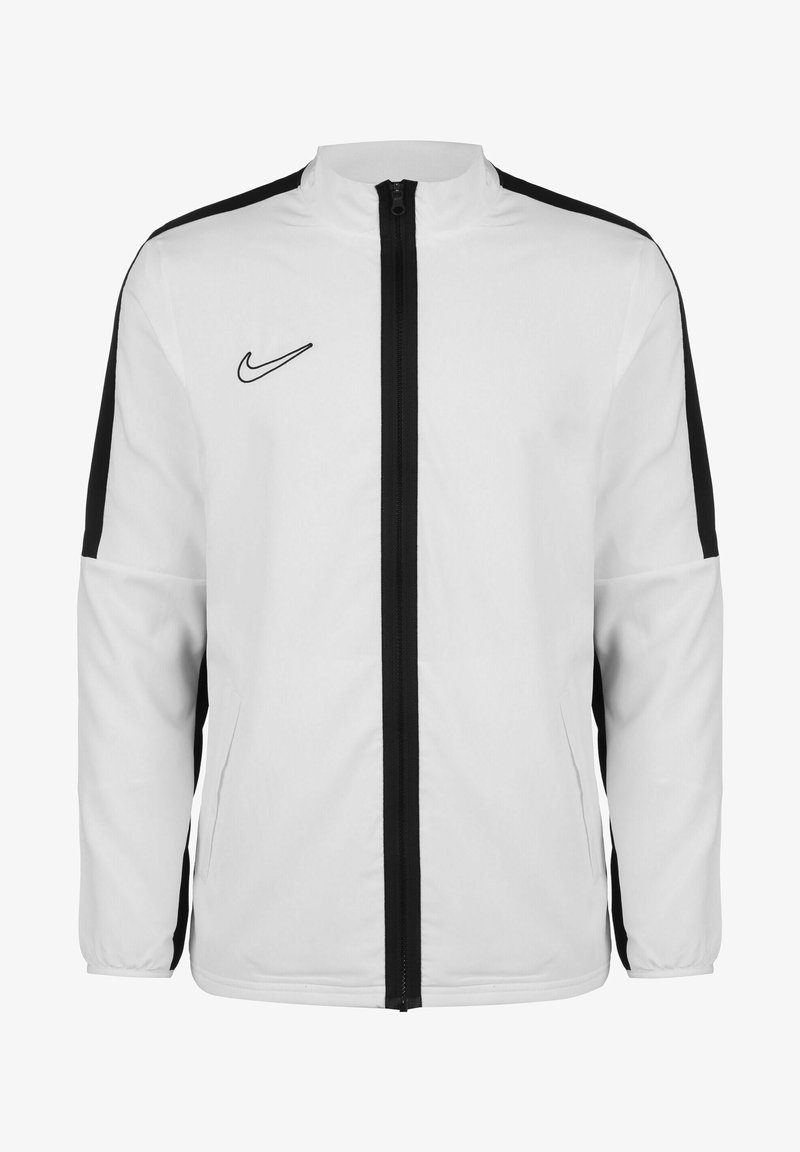 Weiße Jacke mit schwarzen Seitenpaneelen, durchgehendem Reißverschluss, hohem Kragen und schwarzem Nike-Logo auf der linken Brust. Aus glattem Stoff gefertigt.