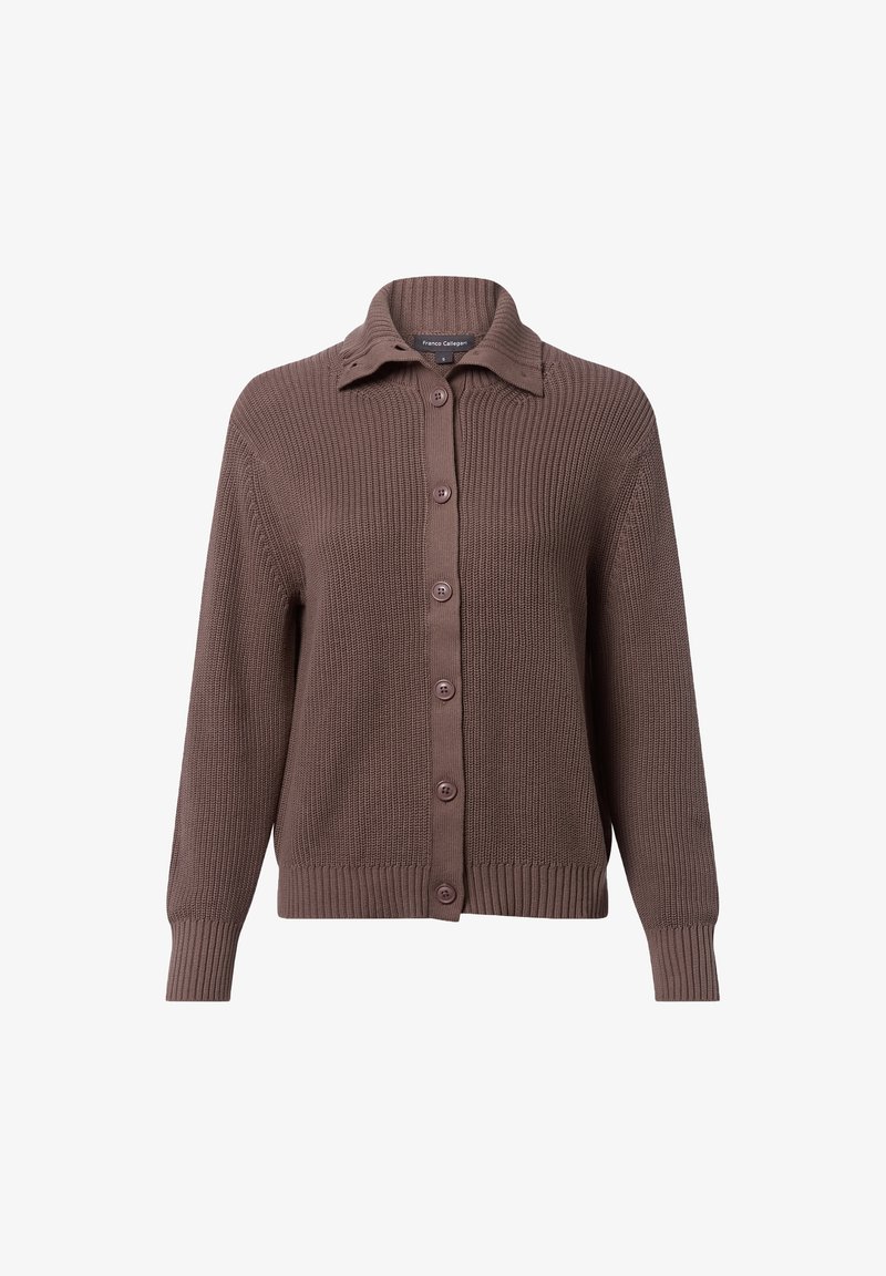 Brązowy dzianinowy kardigan z kołnierzykiem, zapięciem na guziki oraz ściągaczami przy rękawach i dole. Teksturowany materiał o miękkim wykończeniu.