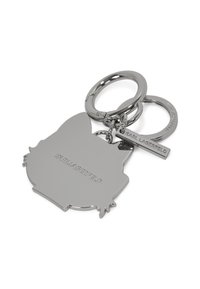 Porte-clés en argent avec un pendentif en forme de chat portant l'inscription "KARL LAGERFELD", fixé à deux anneaux brisés en métal pour plus de polyvalence.