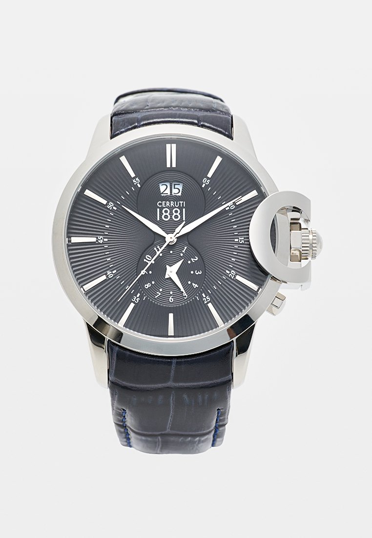 Montre pour homme Cerruti 1881 avec un cadran texturé noir, des index horaires blancs, un affichage de la date à 12 heures, et un bracelet en cuir noir avec un motif crocodile.