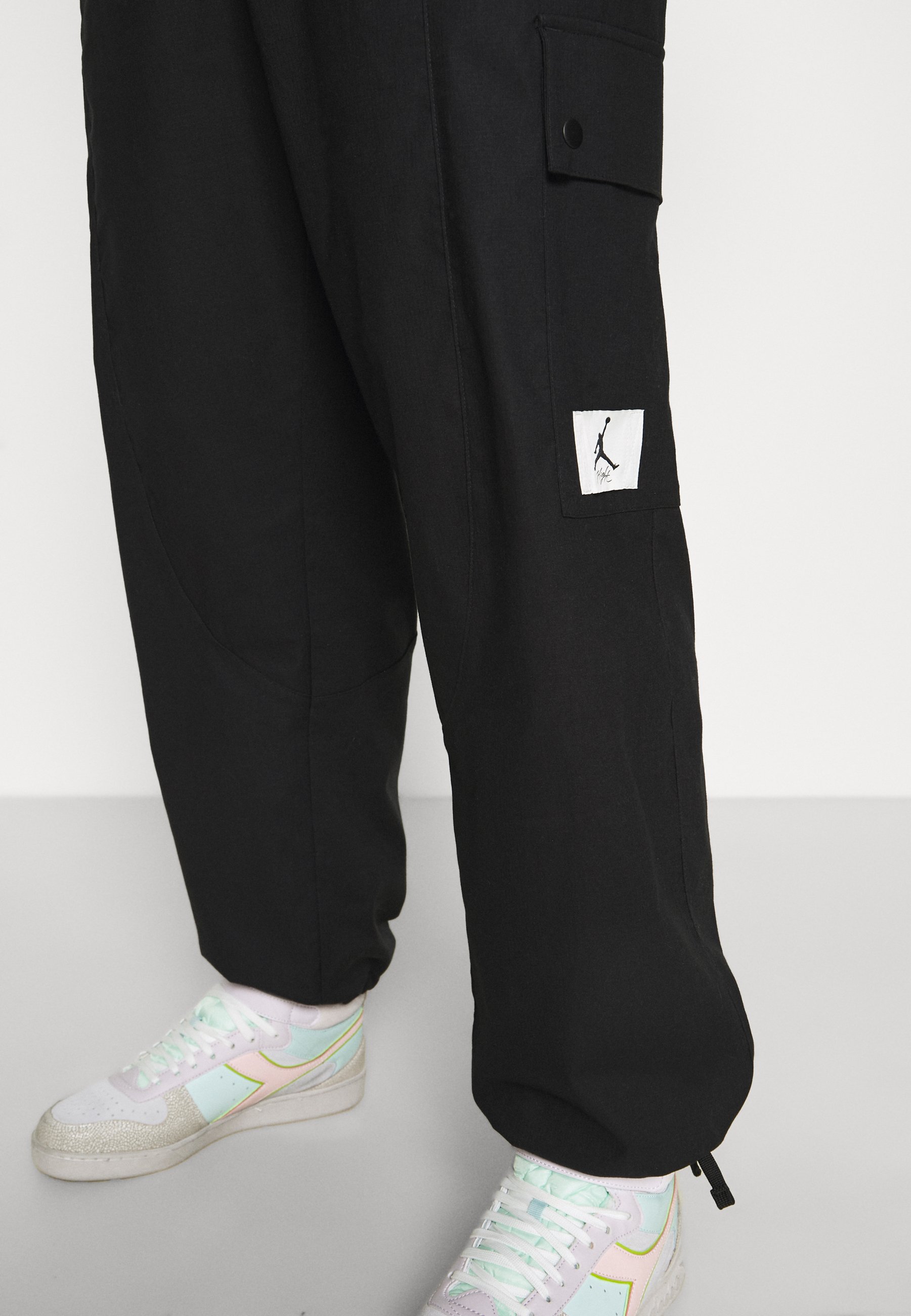 Jordan Pantalones cargo - black/negro - Zalando.es
