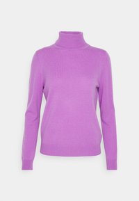 Lilla turtleneck sweater lavet af blødt strikkemateriale, med lange ærmer og en tætsiddende design med ribbede detaljer ved kraven og kanten.
