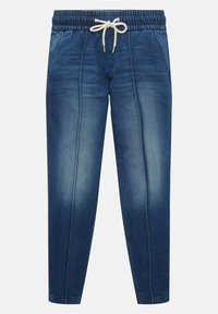 Pantalon de jogging en denim bleu avec taille élastique et cordon blanc, présentant des lignes verticales délavées et des poches latérales.
