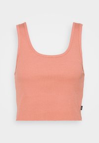 Růžový crop top s jemným žebrováním, širokými ramínky a čtvercovým výstřihem. Má hladkou texturu a rovný spodní lem. Minimalistický design.