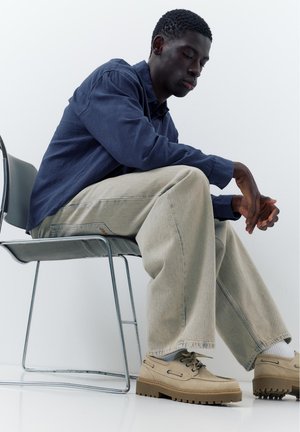 PULL&BEAR - Buty żeglarskie