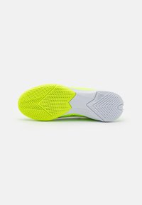 adidas Performance X CRAZYFAST.3 - Scarpe da calcio indoor - footwear white/core black/lucid lemon