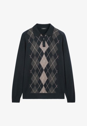 Koszulka polo z długim rękawem w ciemnym granacie z diamentowym wzorem w kolorach szarym, beżowym i jasnoróżowym. Posiada kołnierzyk oraz plisę zapinaną na trzy guziki.