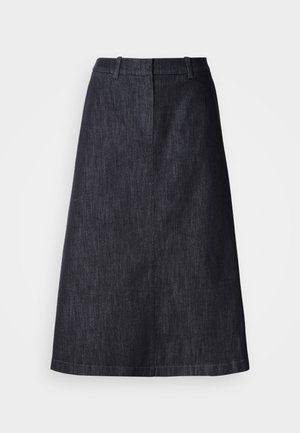 Mørk denim A-linje nederdel med en mellemlang længde, der har en glat tekstur og en simpel talje uden synlige lukninger.