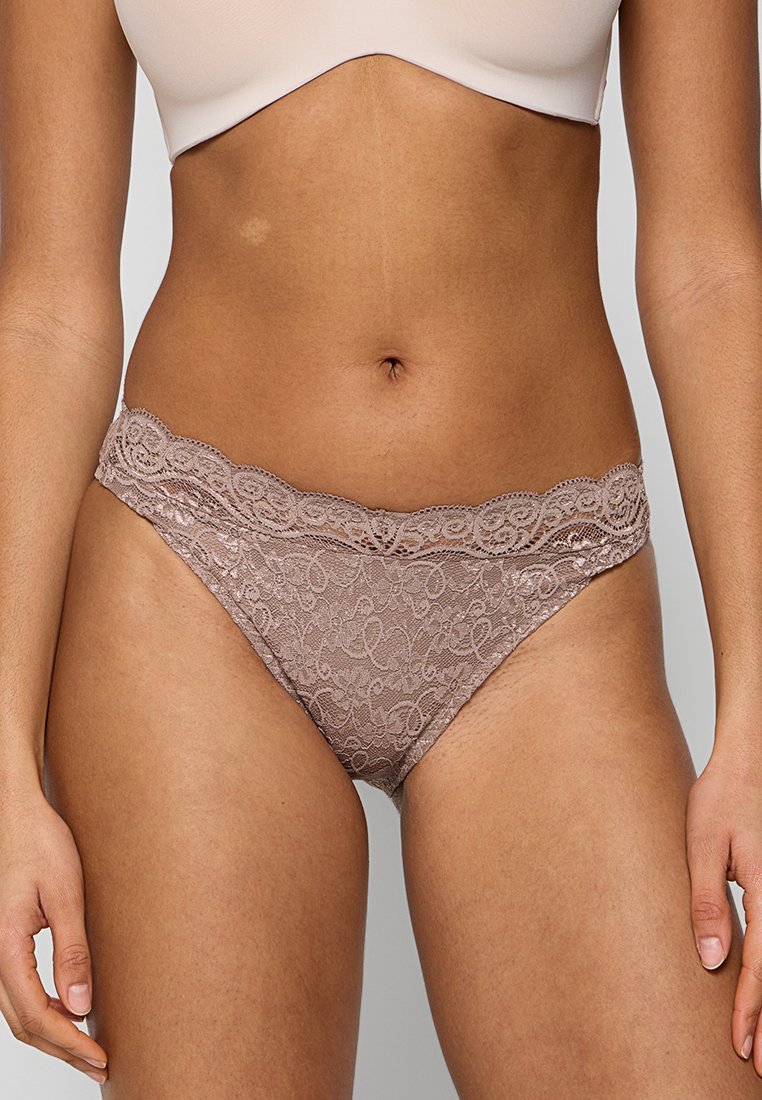 Triumph Slip niet gedefinieerd