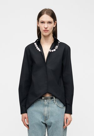 Gombos blúz - nero