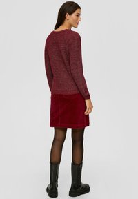 s.Oliver Strickpullover - rubinrot
