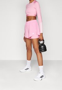 adidas Performance Träningsshorts - pink