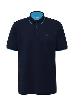 Tumedat sinine polo-särk, millel on ühtlane värvi keha, kontrastsete helesiniste krae ja varrukate äärtega, kahe nuppega nööpauk ning tikandiga logo rinnal.