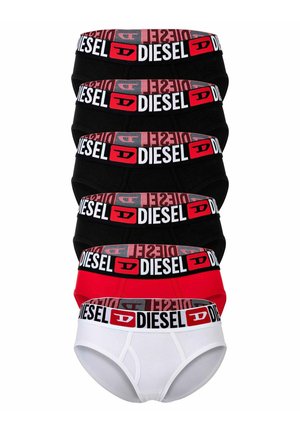 Stak på seks herrestrømper i sort, sort, sort, sort, rød og hvid med brede Diesel-mærkede taljebånd i sort, rød og hvid.