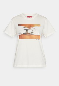 Nyomott mintás póló - white