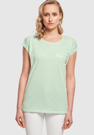 Merchcode FLOWERS BLOOM EXTENDED SHOULDER - T-shirts med print - neo mint