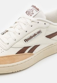 reebok c revenge