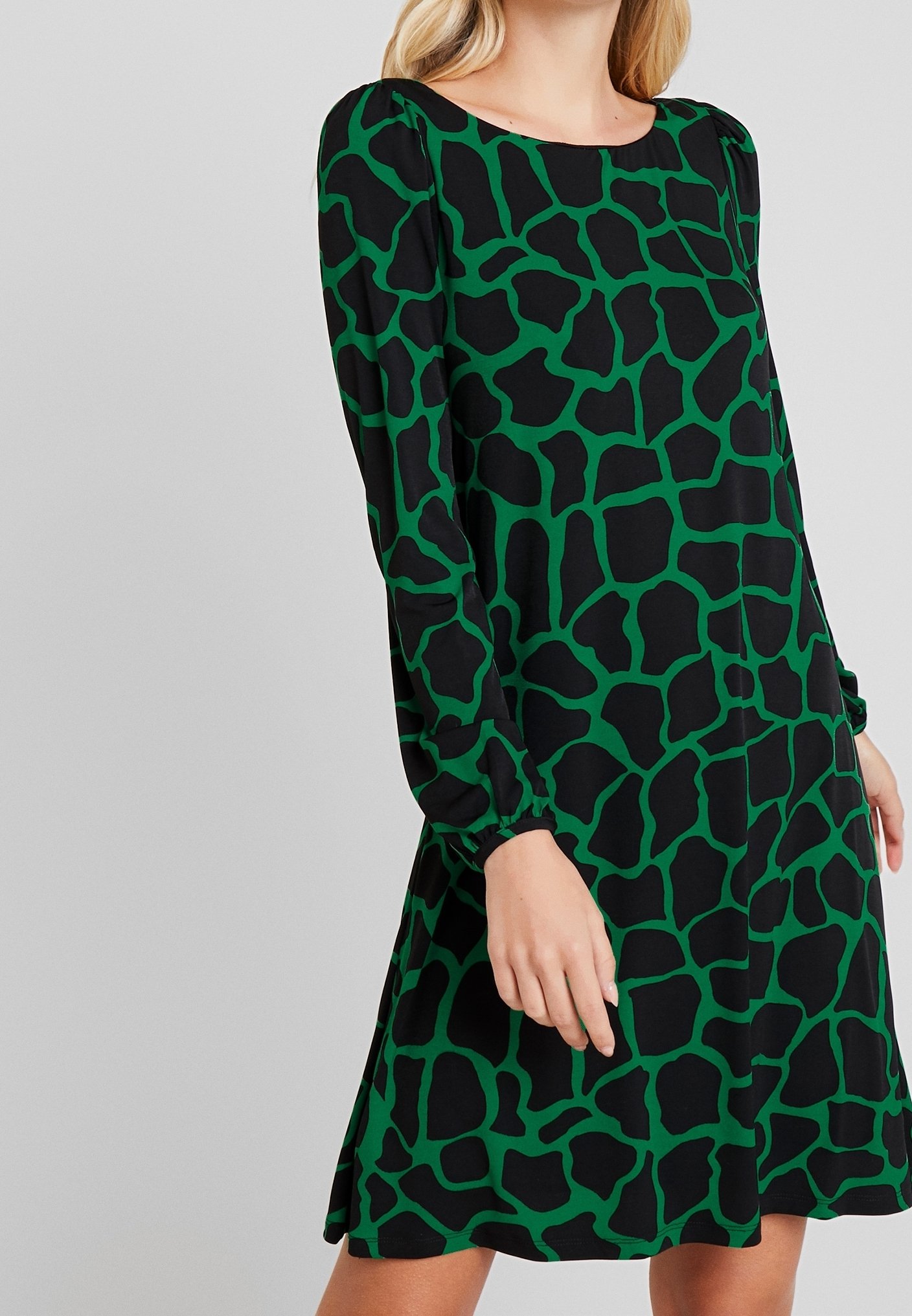Wallis Day dress - green - (Pre-owned) - Zalando.ie Wallis Day dress - green - (Pre-owned) - Zalando.ie