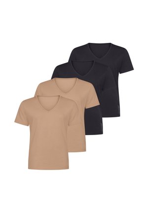 Fire V-udskårne t-shirts med korte ærmer i beige og sort, arrangeret skiftevis i en stablet formation.