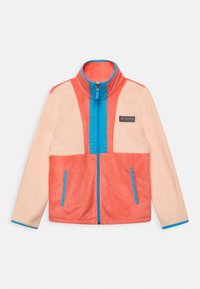 Kurtka polarowa z wysokim kołnierzem, blokami kolorów w koralowym i brzoskwiniowym odcieniu, niebieskim zamkiem i dodatkami oraz dwoma przednimi kieszeniami.