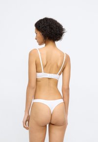 Tommy Hilfiger FLAG PACKS DIPPED THONG 3 PACK - Tangice - black/light grey heather/white
