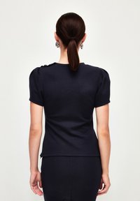 adL T-shirt basic - dark blue