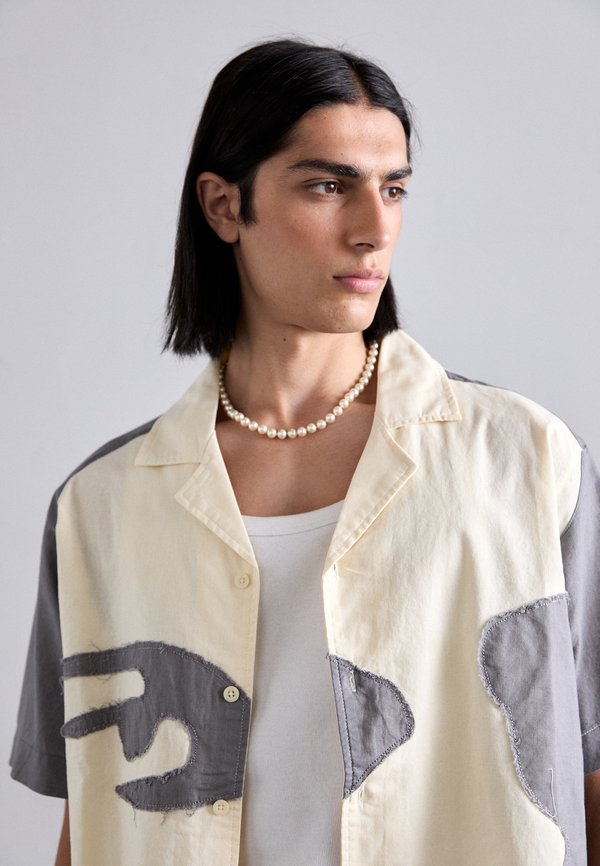 PATCHWORK FACE CAMP  - Shirt2