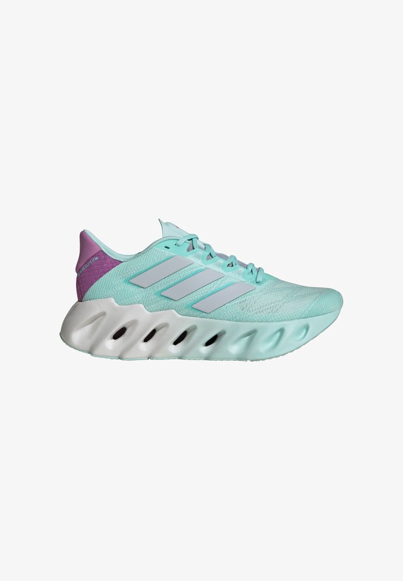 adidas Performance SWITCH FWD 2.0 - Hardloopschoenen voor op de weg - semi flash aqua cloud white preloved purple