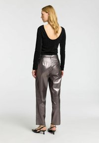 Selected Femme SLFANITA LOW BACK  - Langarmshirt - black