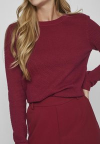 VILA VIDALO O NECK  - Stickad tröja - beet red