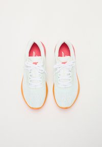 Persistence Skechers Go Run Blanco Skechers GO RUN PERSISTENCE