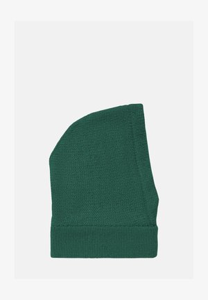 Zielona dziergana czapka z miękką teksturą, z dopasowanym krojem i złożonym brzegiem na dole. Prostota designu bez dodatkowych akcentów.