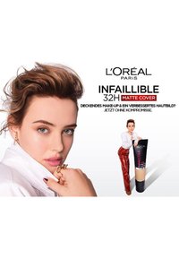 L'Oréal Paris INFAILLIBLE 32H MATTE COVER - Foundation - 135 vanille eclat/radiant vanilla