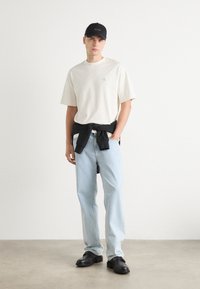 Calvin Klein Jeans HEAVY RELAXED TEE - Základné tričko - ivory