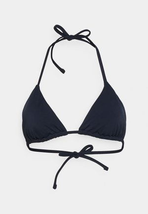 Crni bikini gornji dio s trokutu oblikovanim čašama i podesivim vezicama oko vrata i leđa. Glatka tkanina s nabranom teksturom duž rubova.