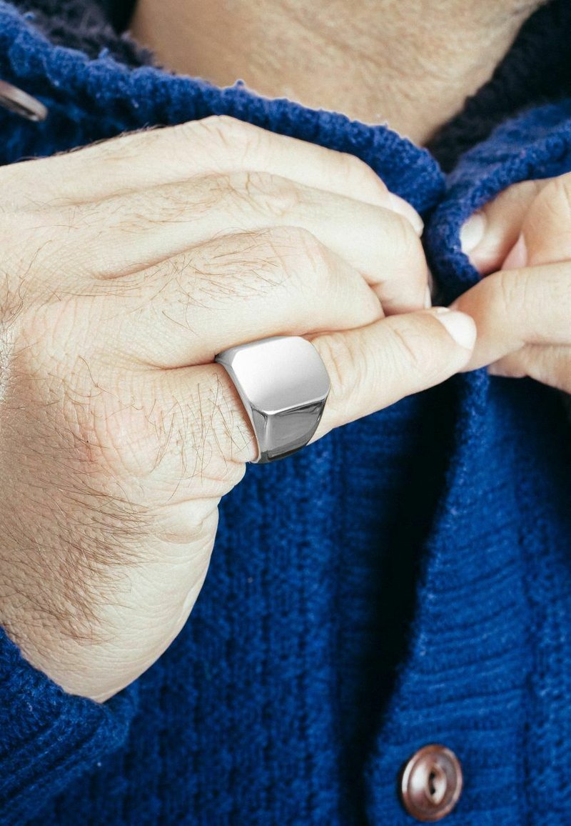 Herren Halsketten | Akitsune IUSTITIA Ring silver/silberfarben - KV73911 Herren Halsketten | Akitsune IUSTITIA Ring silver/silberfarben - KV73911