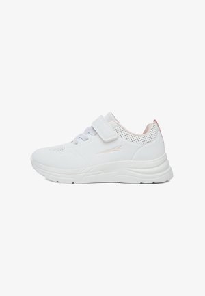 Zapatilla deportiva blanca con una superficie texturizada, acentos de malla y una correa de Velcro. Cuenta con una entresuela acolchada y un talón reforzado.
