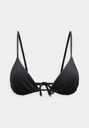 Schwarzes Bikinitop mit dreieckigen Cups, verstellbaren Trägern, mittigem Bindeband und einer glatten, leichten Textur. Minimalistisches Design, ohne Muster.